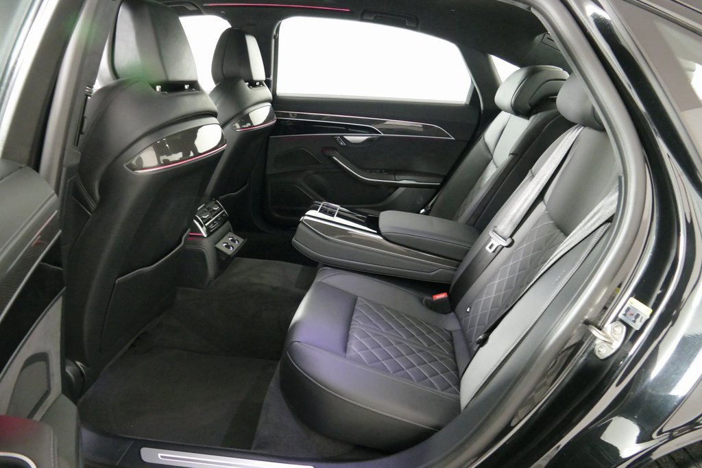 Used 2022 Audi S8 image 31