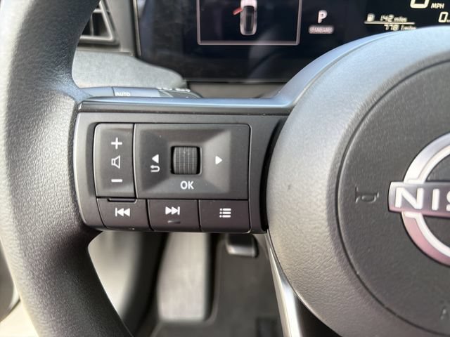 Certified 2026 Nissan Kicks SV w/ SV Premium Package AWD/4WD image 26