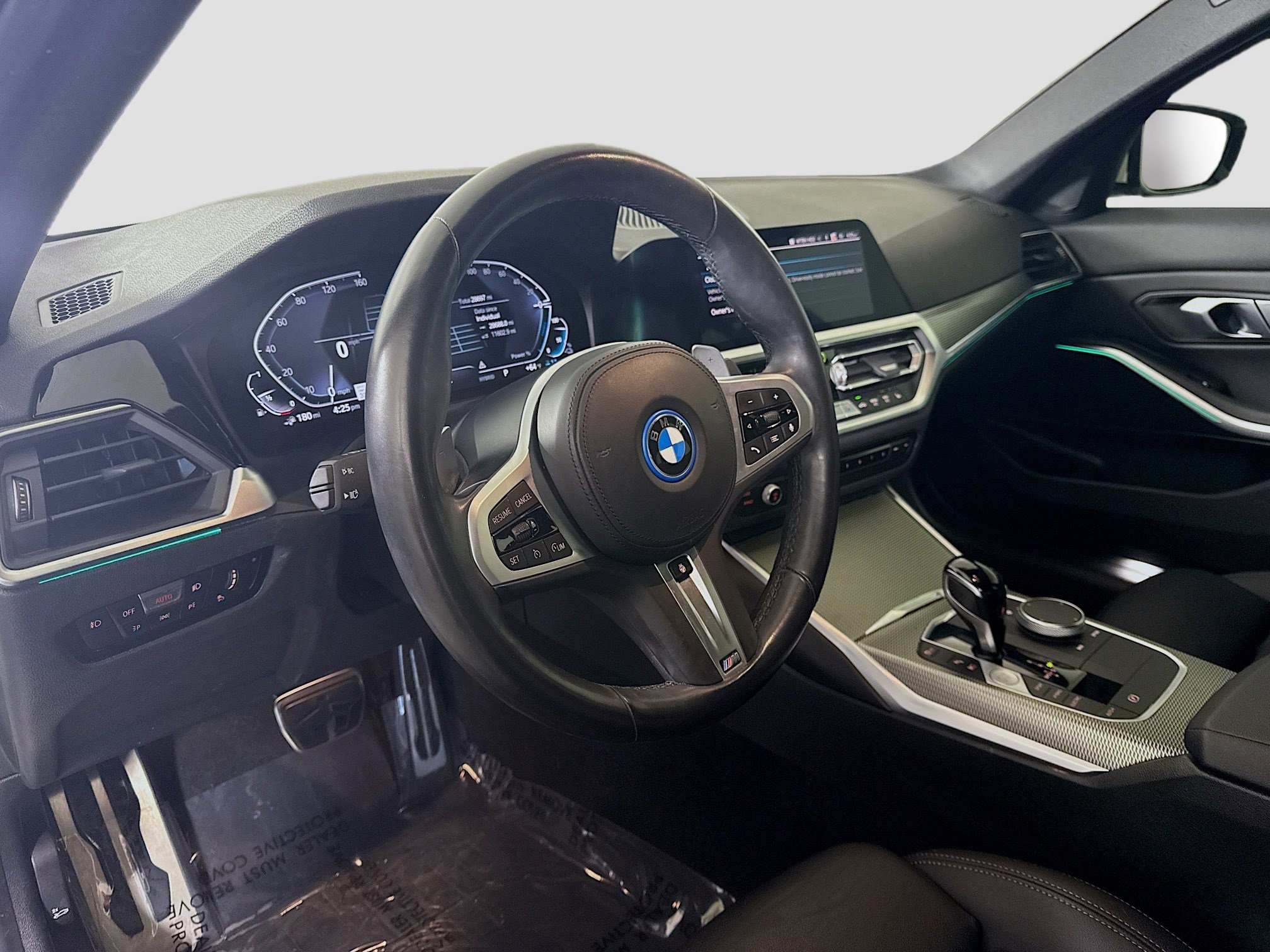 Used 2022 BMW 330e w/ M Sport Package image 23