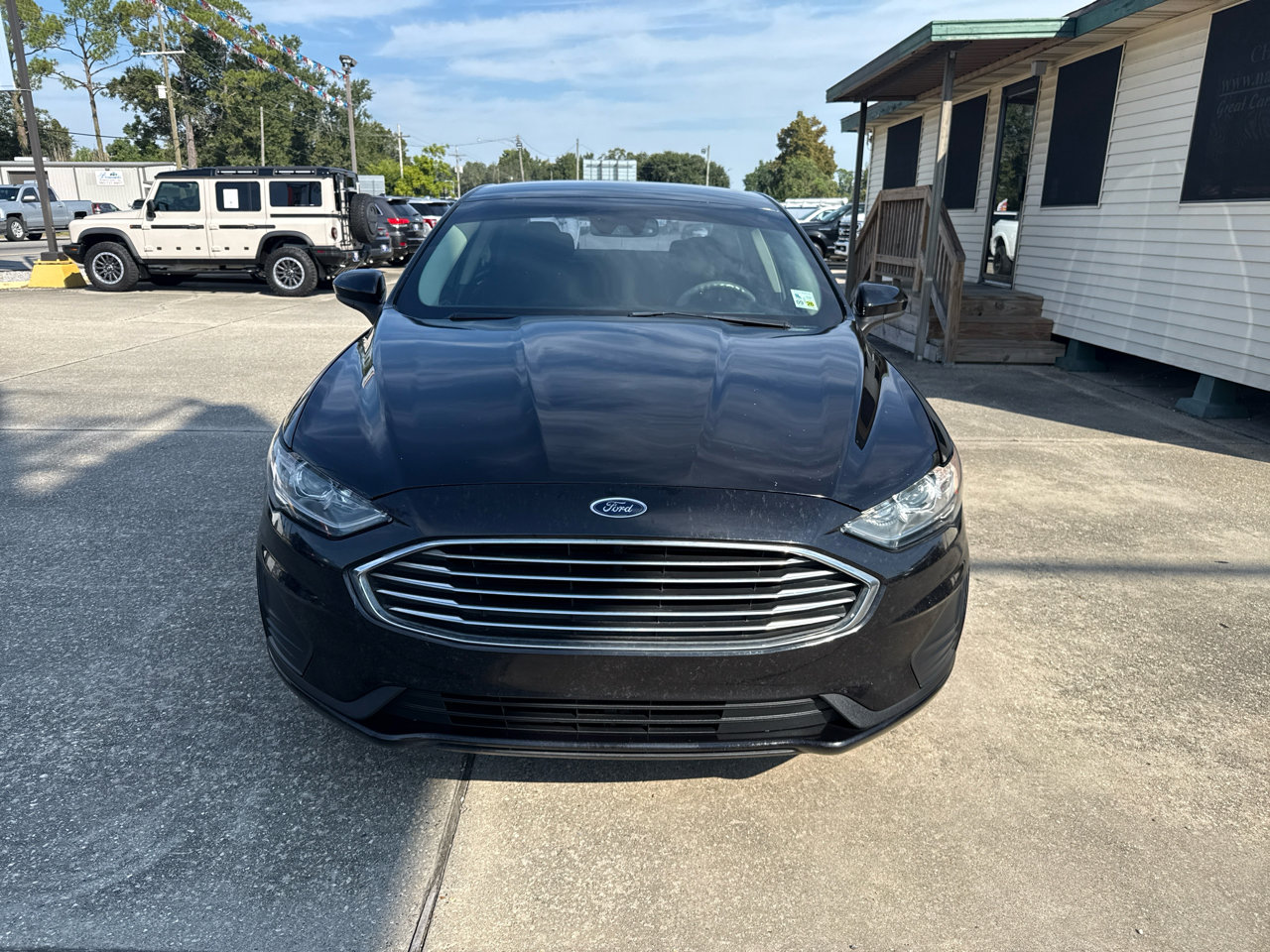 Used 2020 Ford Fusion SE image 11