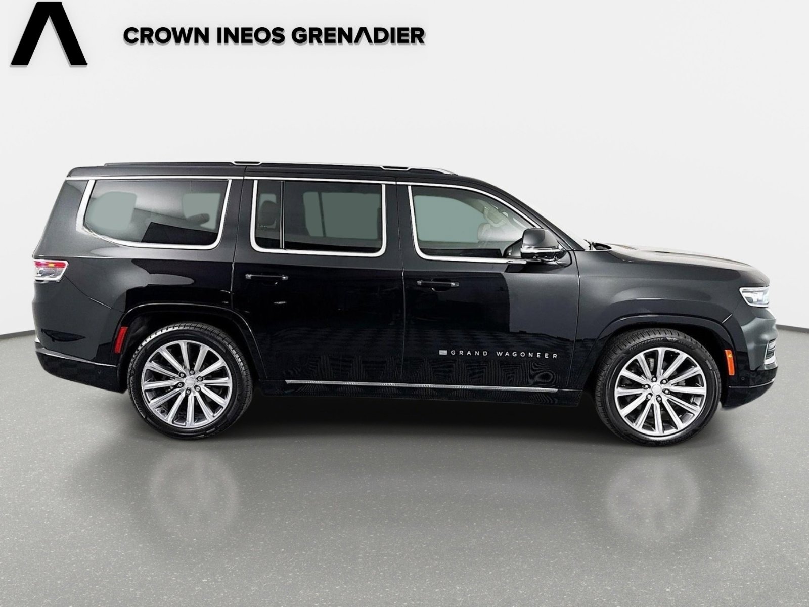 Used 2023 Jeep Grand Wagoneer 4WD image 5