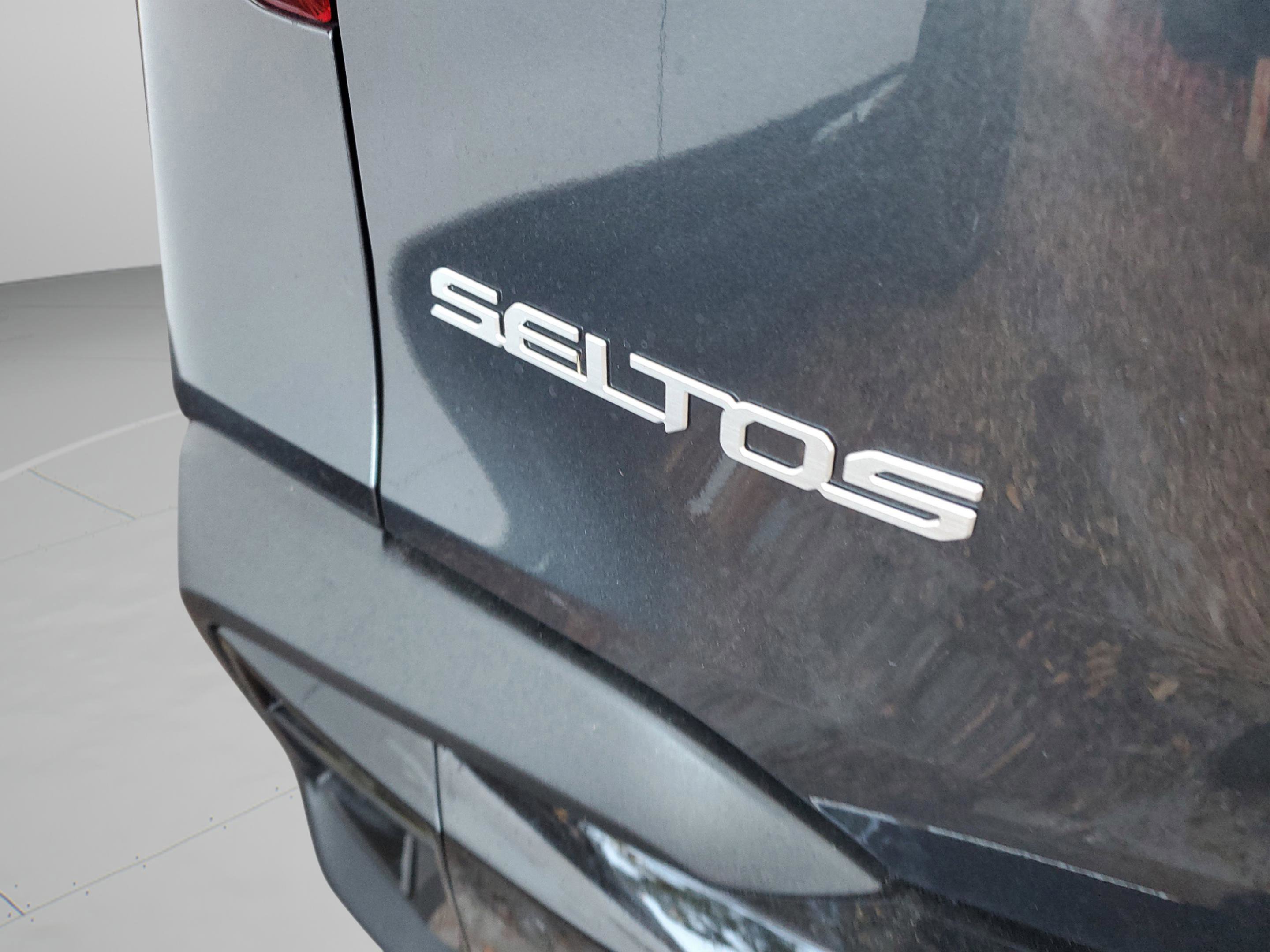 New 2026 Kia Seltos EX w/ EX Sunroof Package image 10