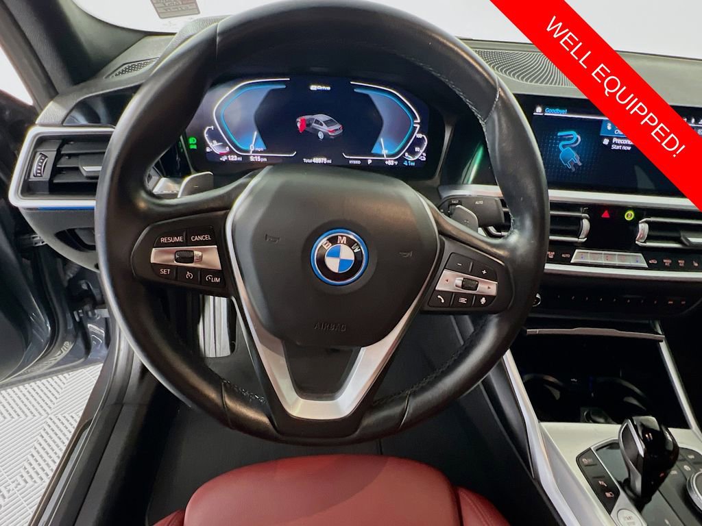 Used 2022 BMW 330e w/ Driving Assistance Package image 11