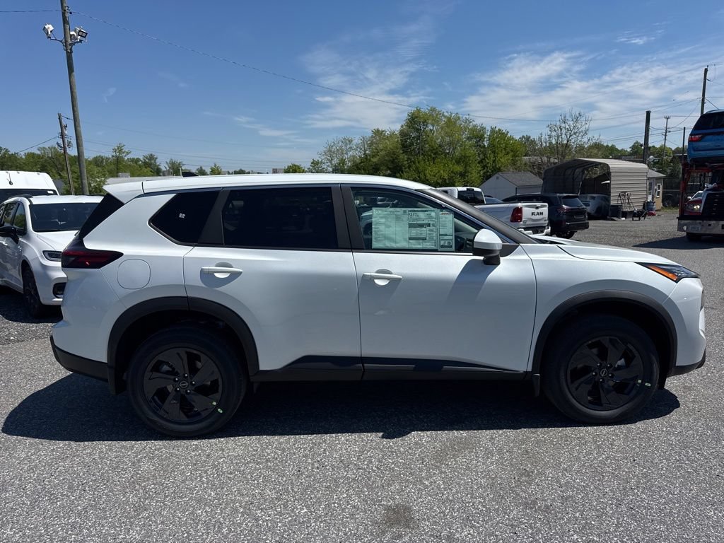 New 2026 Nissan Rogue SV w/ Cold Weather Package AWD/4WD image 4