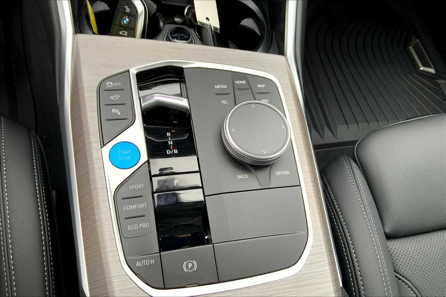 New 2025 BMW i4 xDrive40i w/ Premium Package image 18