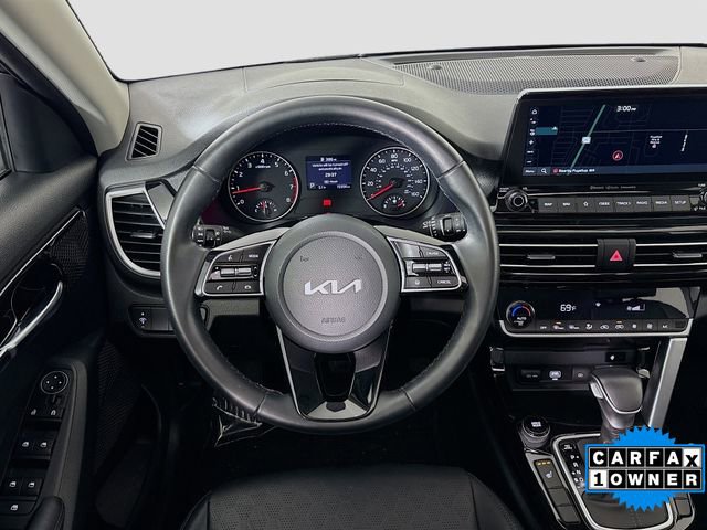 Used 2023 Kia Seltos EX image 22