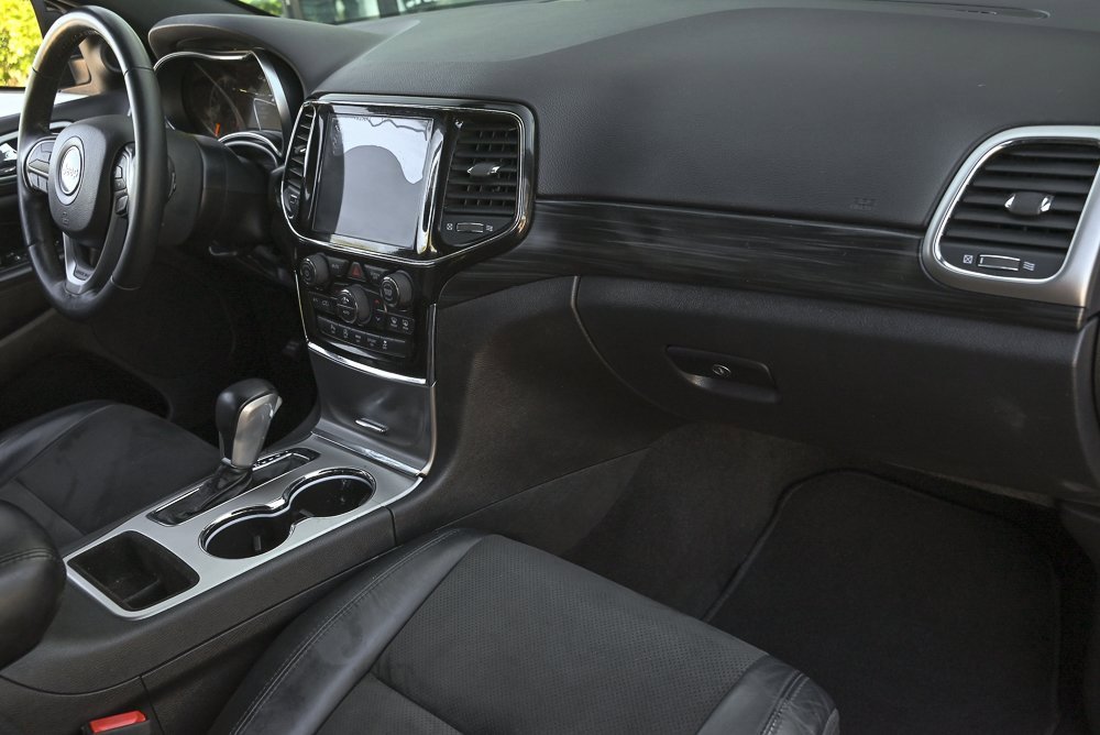 Used 2021 Jeep Grand Cherokee Laredo X image 18