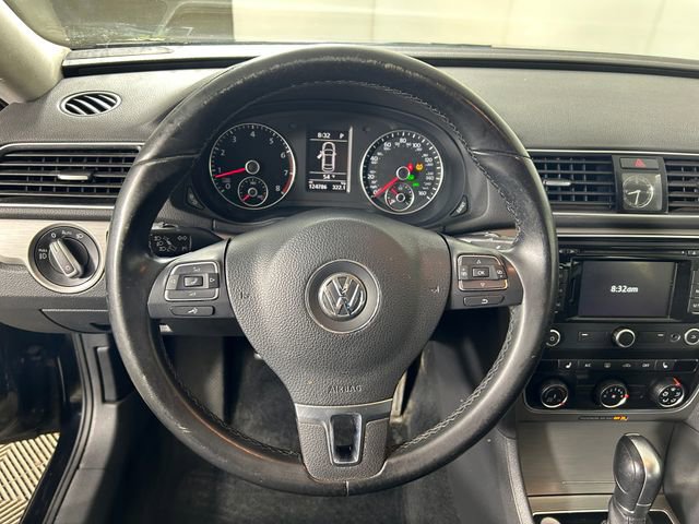 Used 2015 Volkswagen Passat 1.8T SE image 15