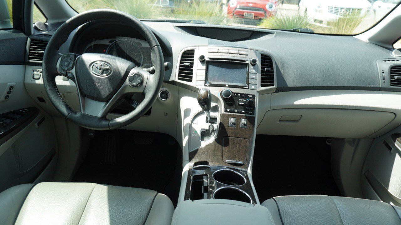 Used 2015 Toyota Venza XLE w/ XLE Premium Package FWD image 12