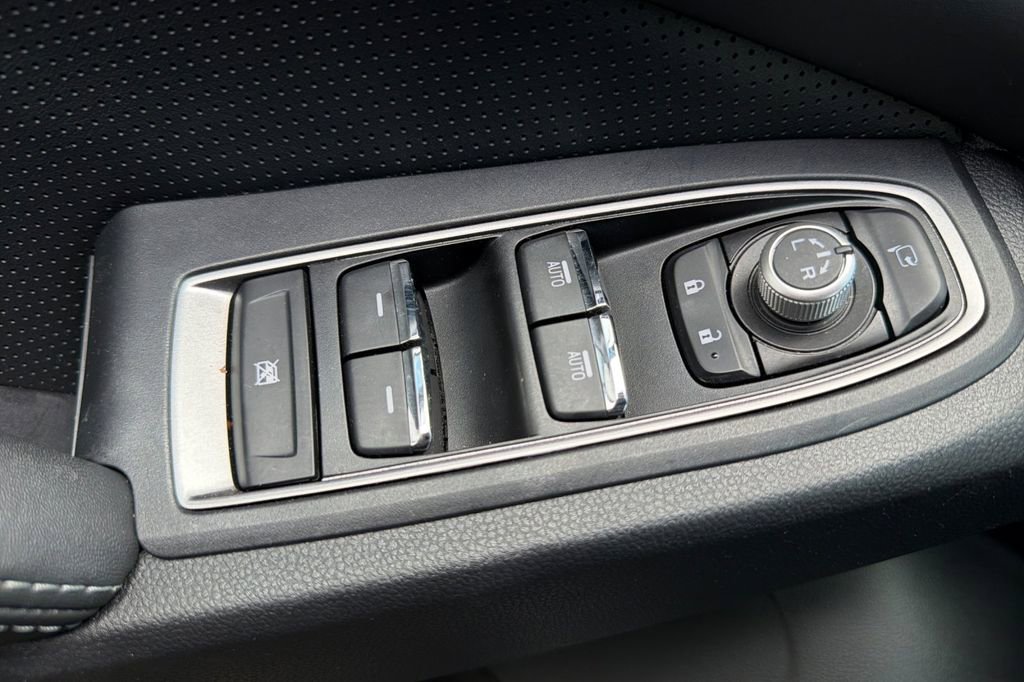 Used 2023 Subaru Ascent Touring AWD/4WD image 12