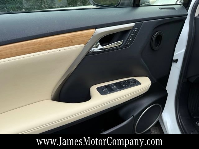 Used 2022 Lexus RX 350L Premium w/ Premium Package AWD/4WD image 12