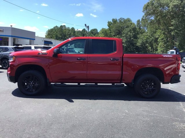 Used 2024 Chevrolet Silverado 1500 LT Trail Boss w/ Convenience Package II image 3