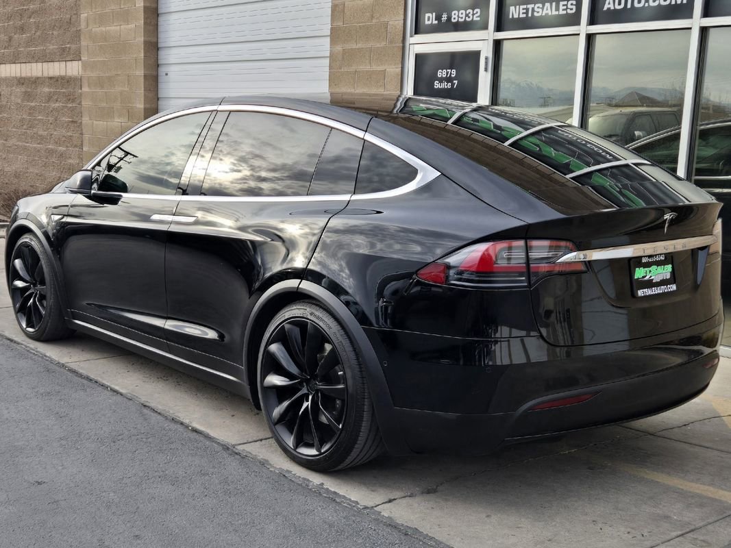Used 2016 Tesla Model X 90D AWD/4WD image 3