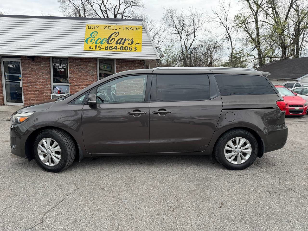 Used 2015 Kia Sedona LX FWD image 9