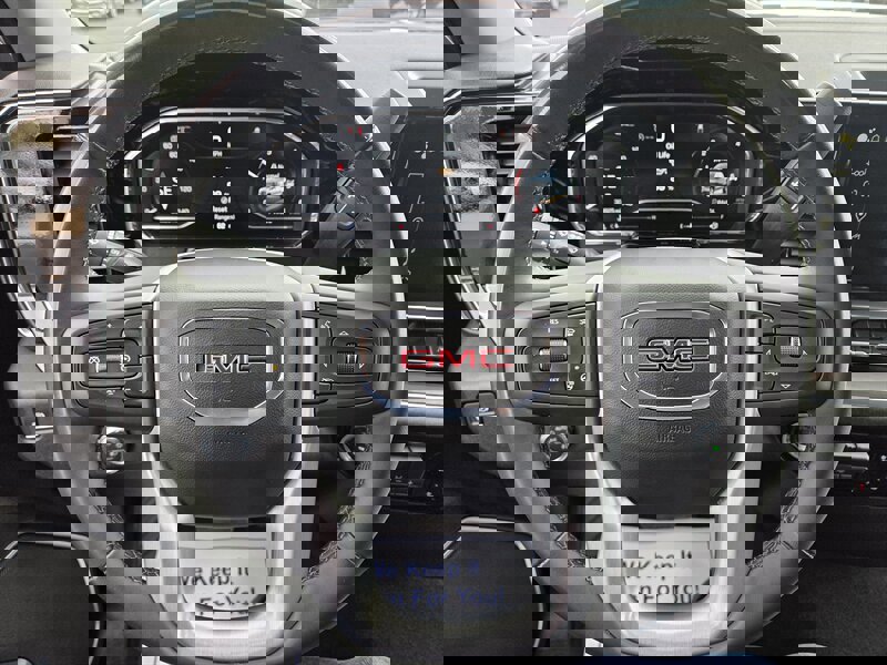 Used 2025 GMC Sierra 1500 SLT image 15