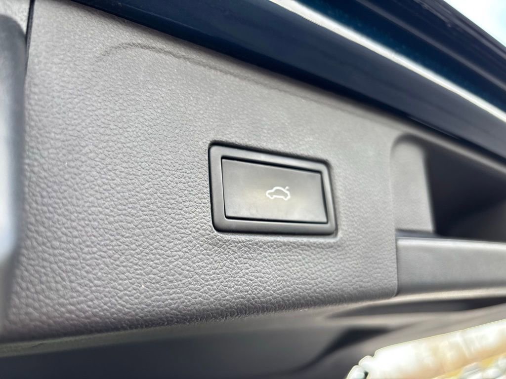 Used 2021 Volkswagen Atlas SEL image 21