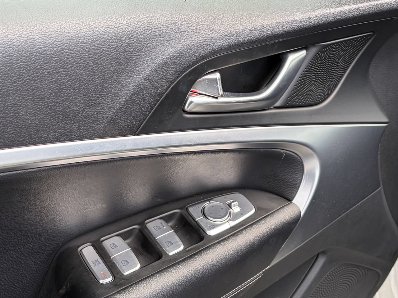 Used 2026 Genesis G70 2.5T RWD image 15