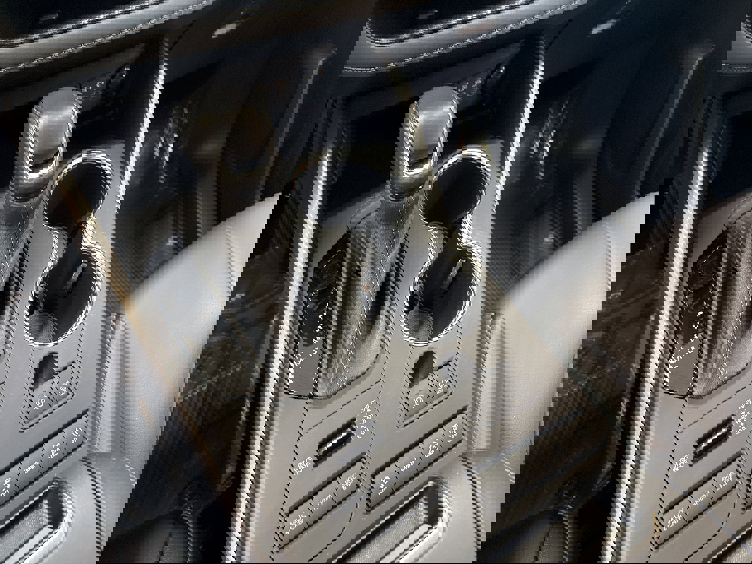 Used 2022 Toyota Highlander XLE image 36