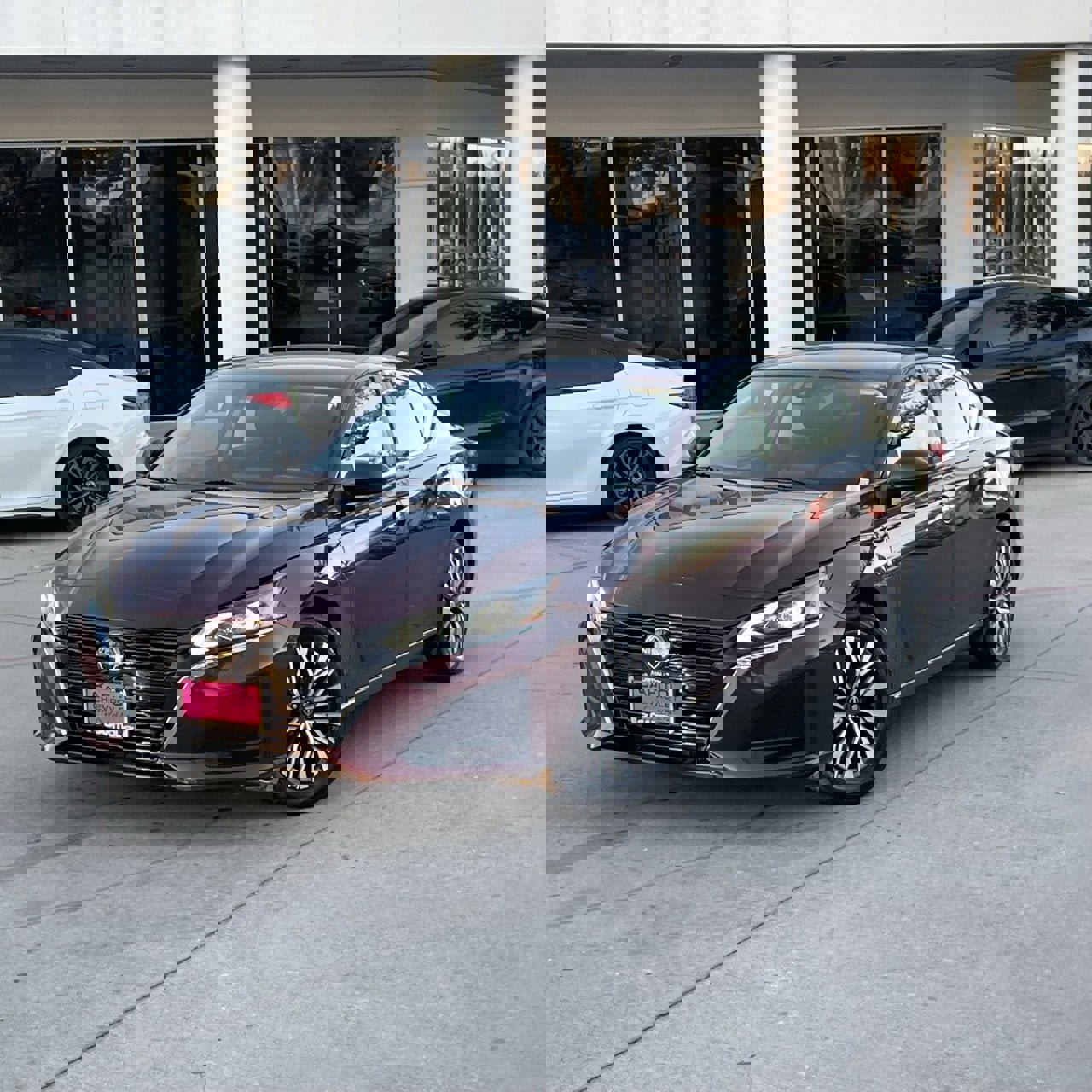 Used 2025 Nissan Altima 2.5 SV image 9