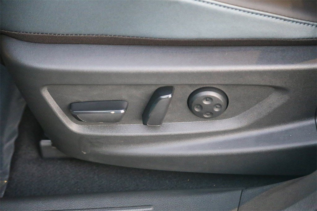 New 2026 Nissan Leaf Platinum+ image 21