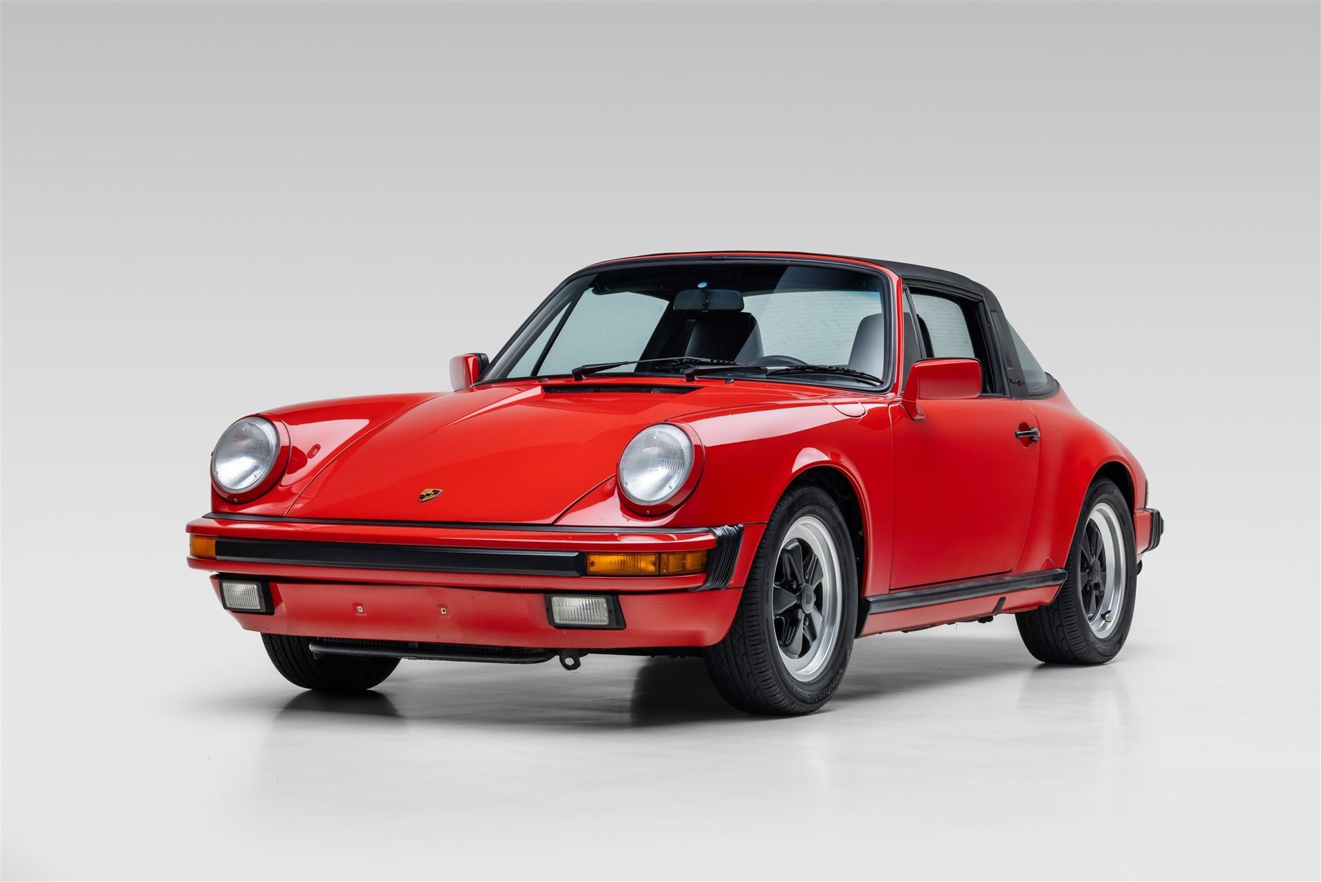 Used 1987 Porsche 911 Carrera image 2