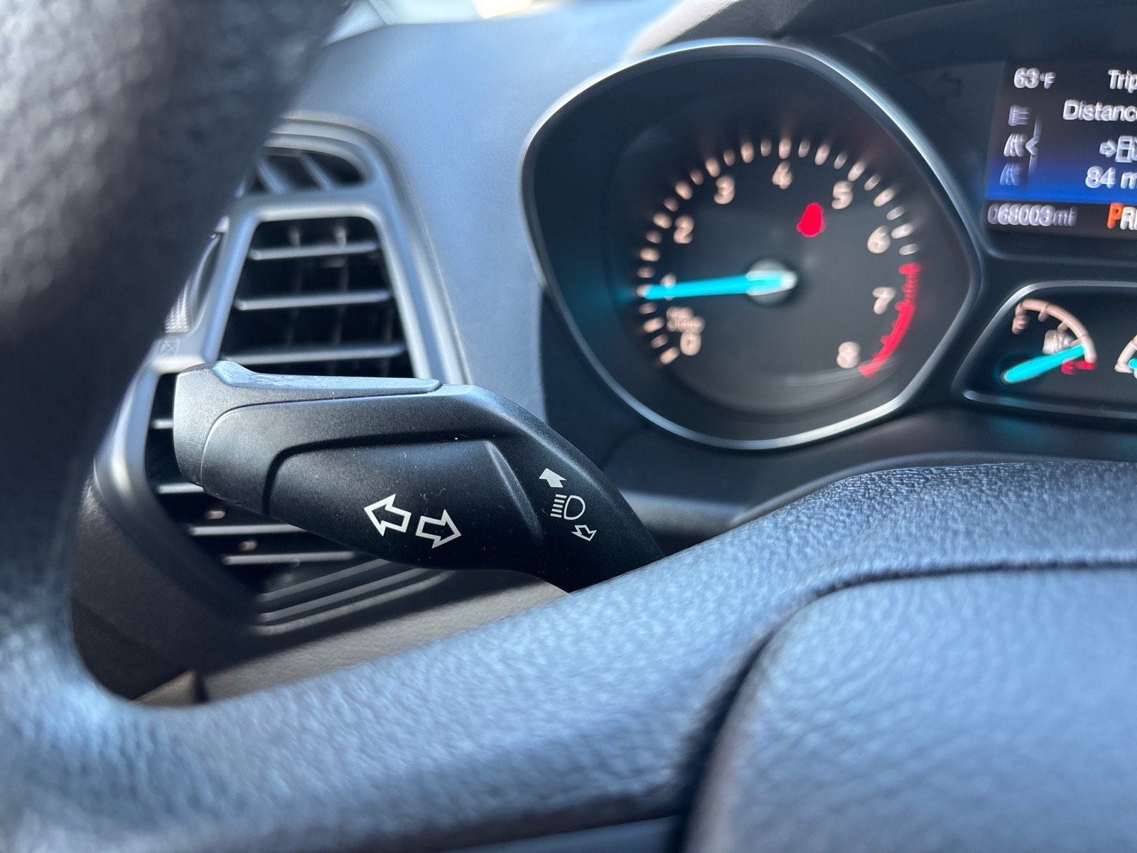 Used 2018 Ford Escape SE AWD/4WD image 25