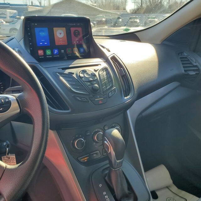 Used 2015 Ford Escape SE image 17