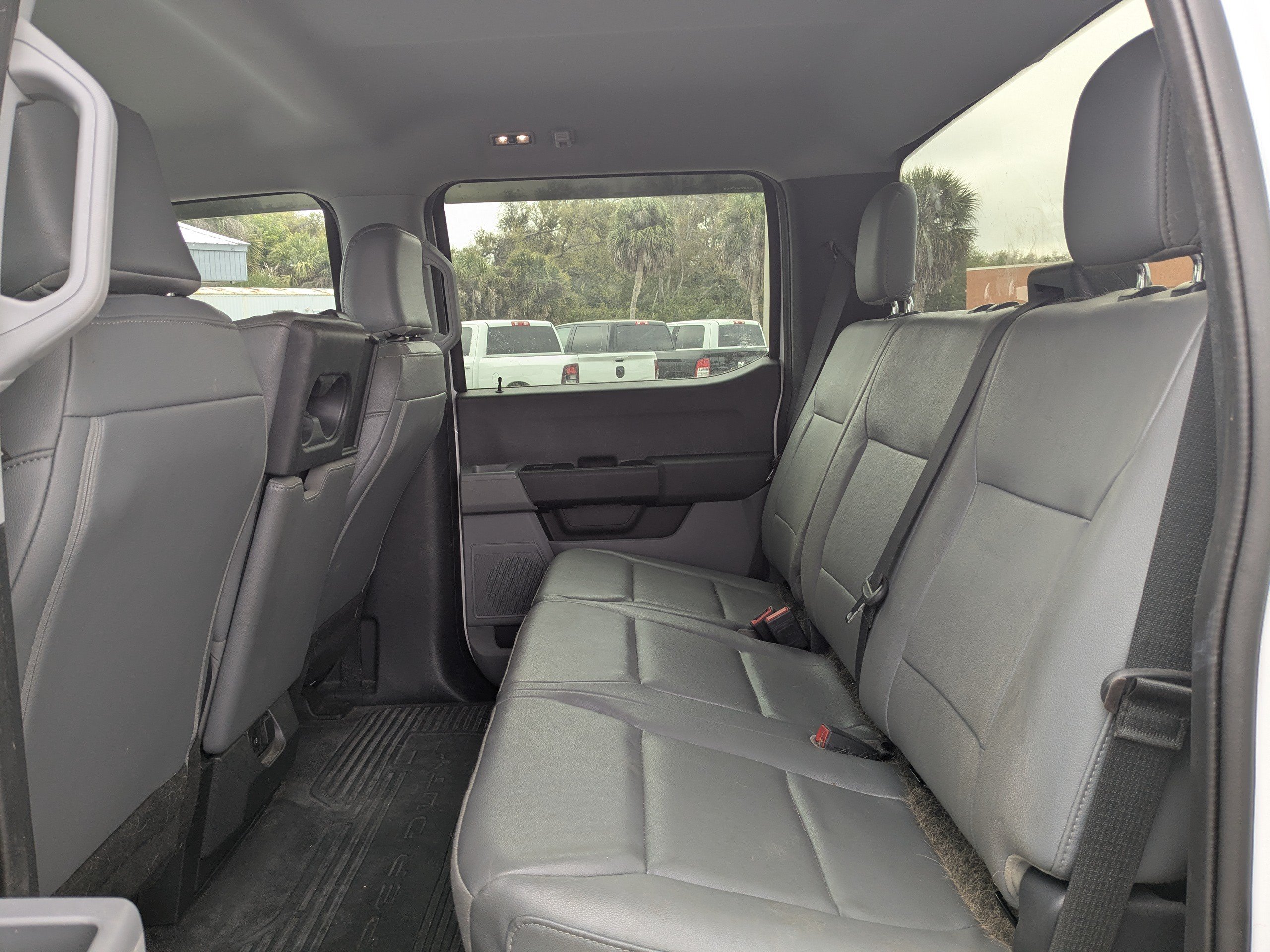 Used 2023 Ford F350 XL w/ FX4 Off-Road Package AWD/4WD image 15
