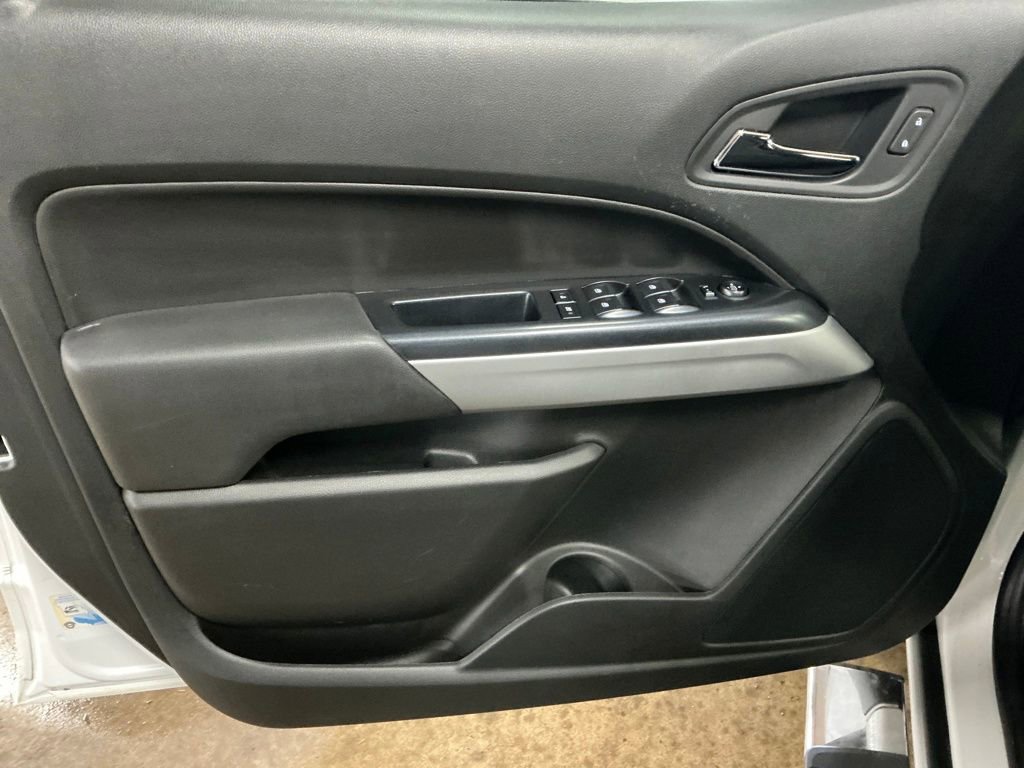 Used 2020 Chevrolet Colorado LT w/ LT Convenience Package image 11