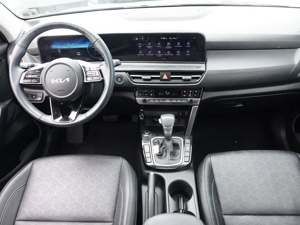 Used 2024 Kia Seltos EX AWD/4WD image 32