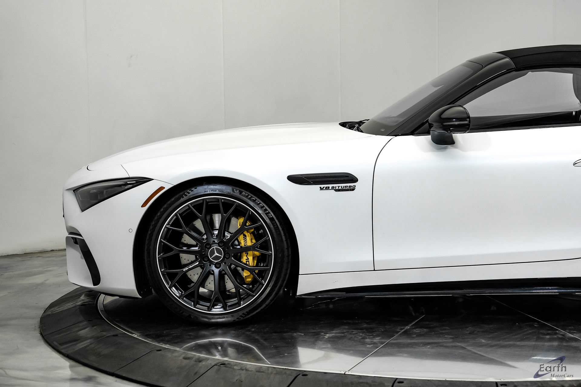 Used 2022 Mercedes-Benz SL 63 AMG 4MATIC image 9