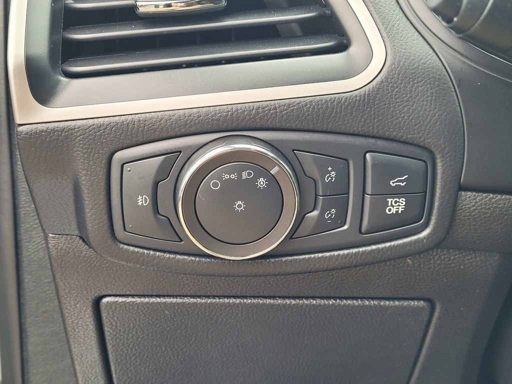 Used 2022 Ford Edge SEL w/ Convenience Package image 26