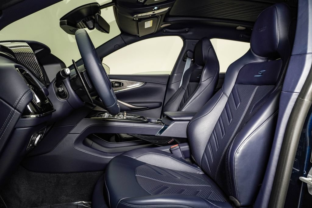 Used 2026 Aston Martin DBX S AWD/4WD image 22