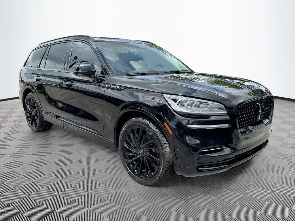 Used 2024 Lincoln Aviator Reserve w/ Equipment Group 201A RWD image 4