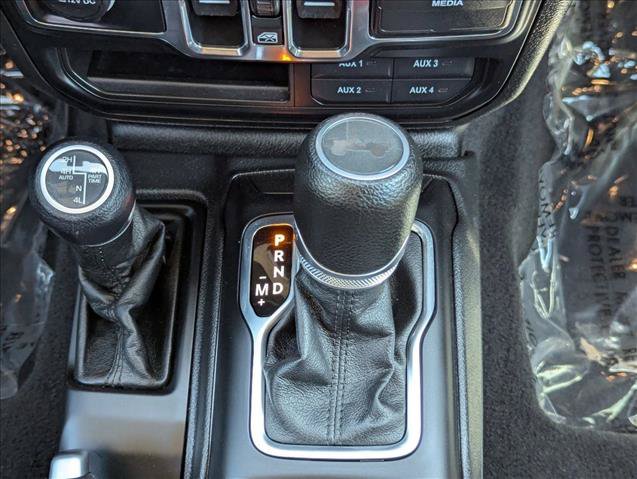 Used 2023 Jeep Wrangler Unlimited AWD/4WD image 12