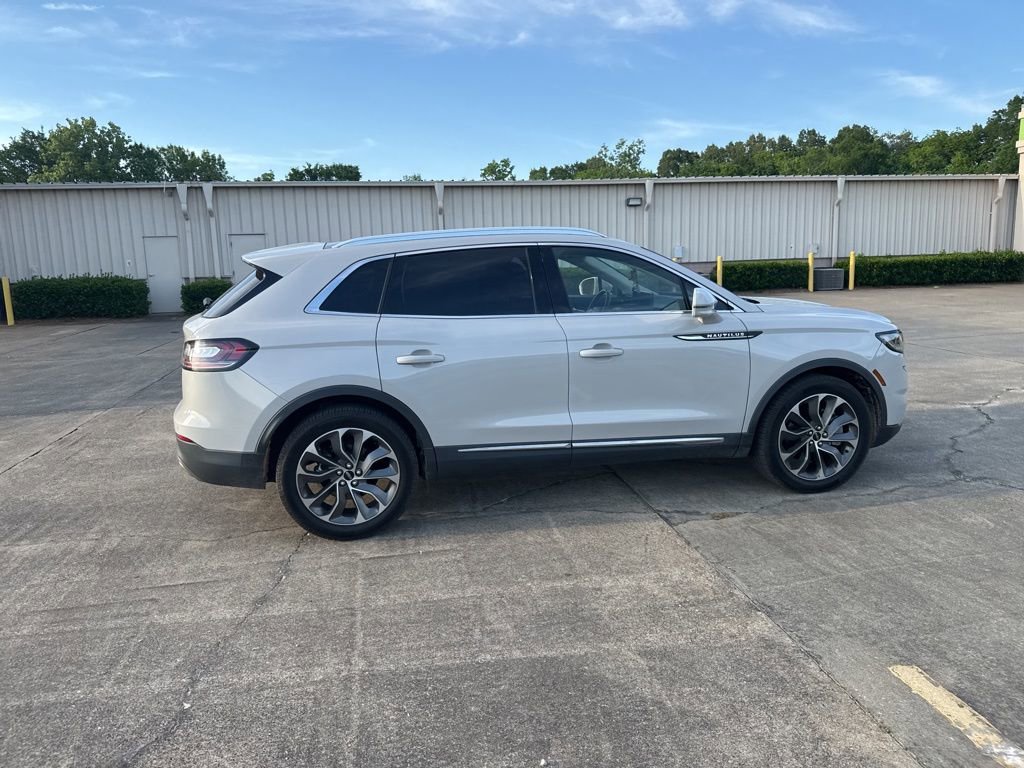 Used 2022 Lincoln Nautilus Reserve FWD image 12