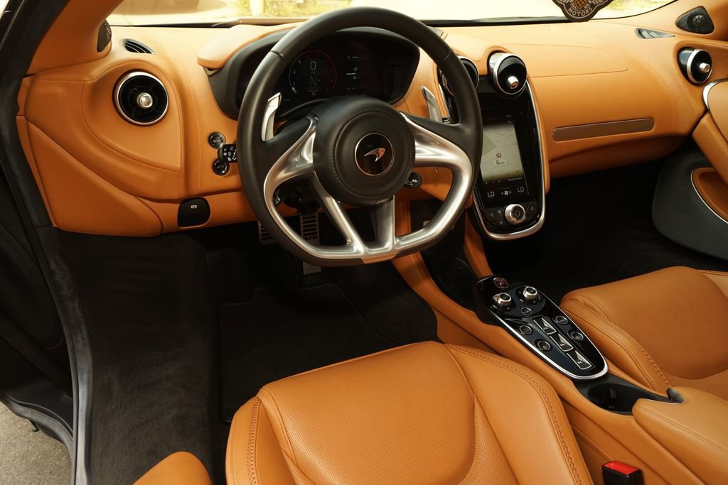 Used 2021 McLaren GT image 4