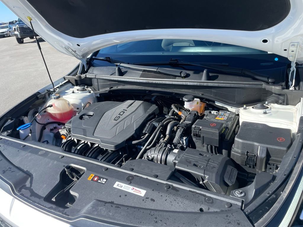 Certified 2024 Kia Sportage LX image 32
