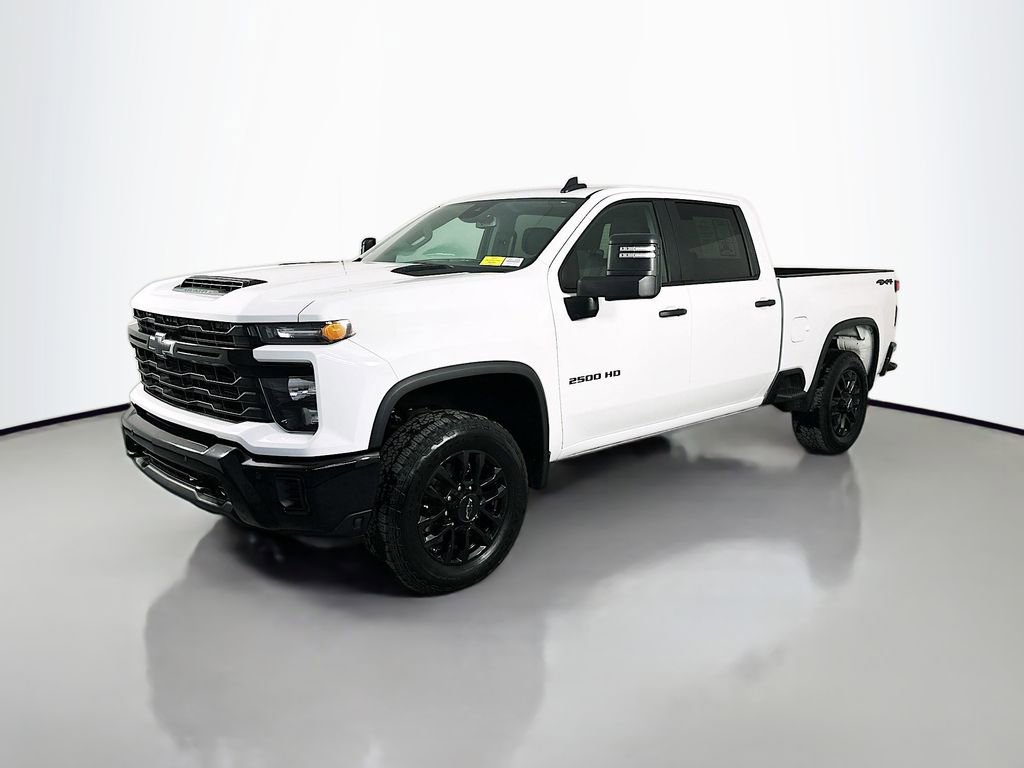 Used 2025 Chevrolet Silverado 2500 Custom w/ Custom Value Package AWD/4WD video 3