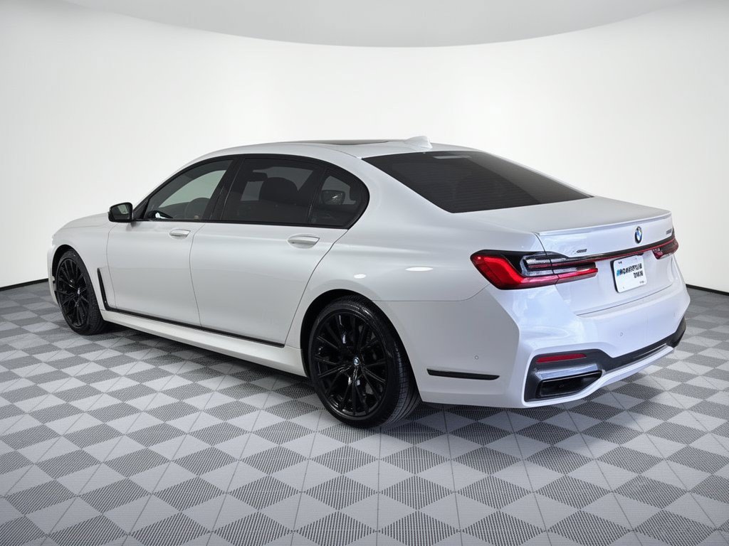 Used 2022 BMW 750i xDrive w/ Luxury Rear Seating Package AWD/4WD image 3