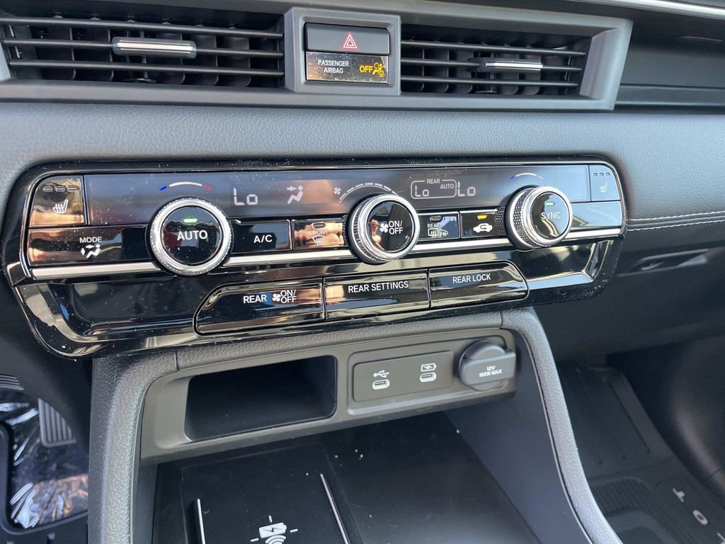 New 2026 Honda Pilot Touring image 18