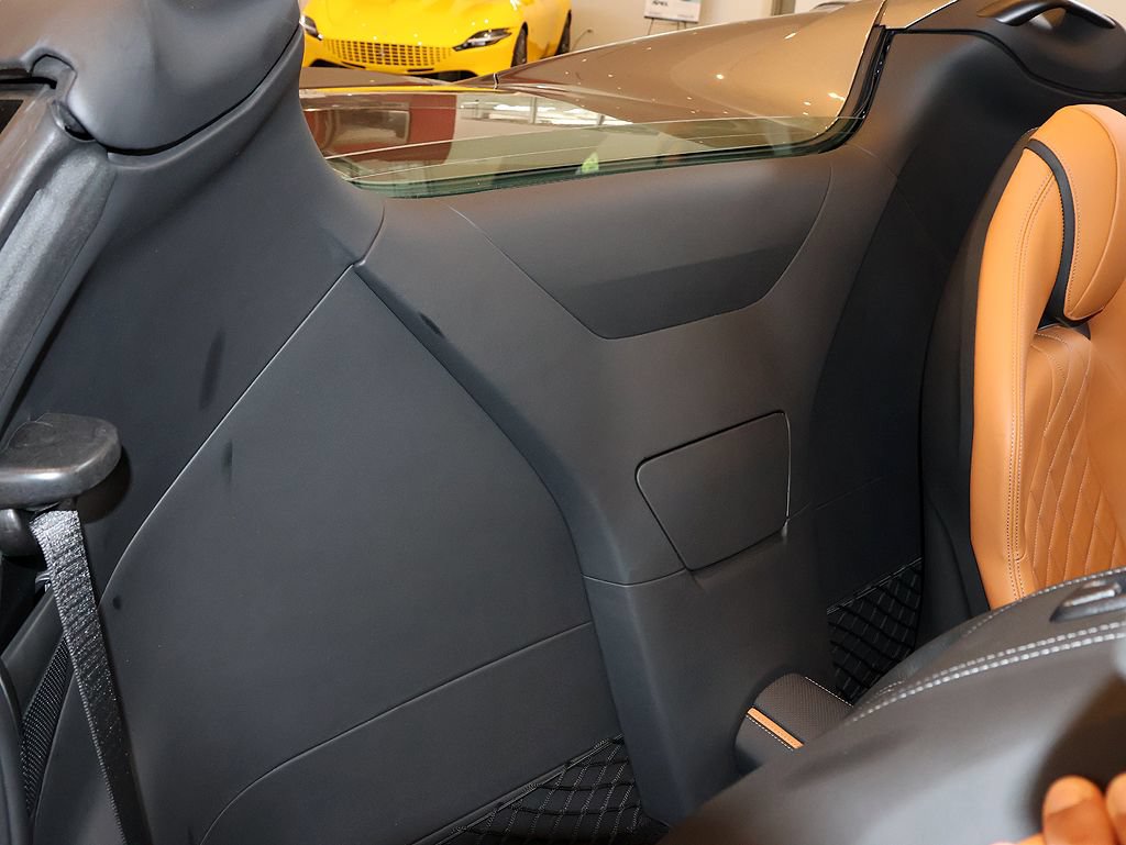 Certified 2022 Ferrari 812 GTS RWD image 14