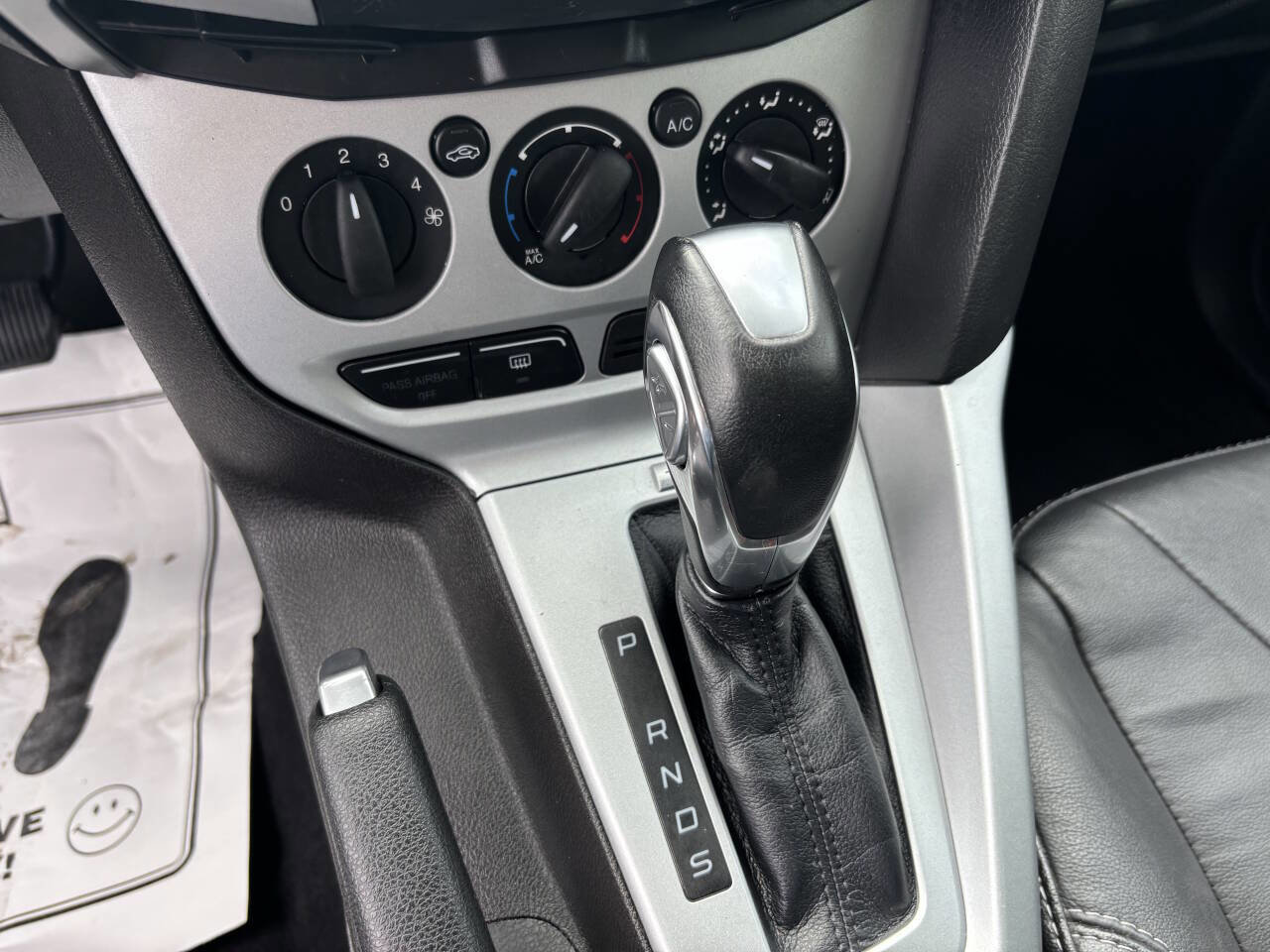 Used 2014 Ford Focus SE w/ Equipment Group 201A image 15