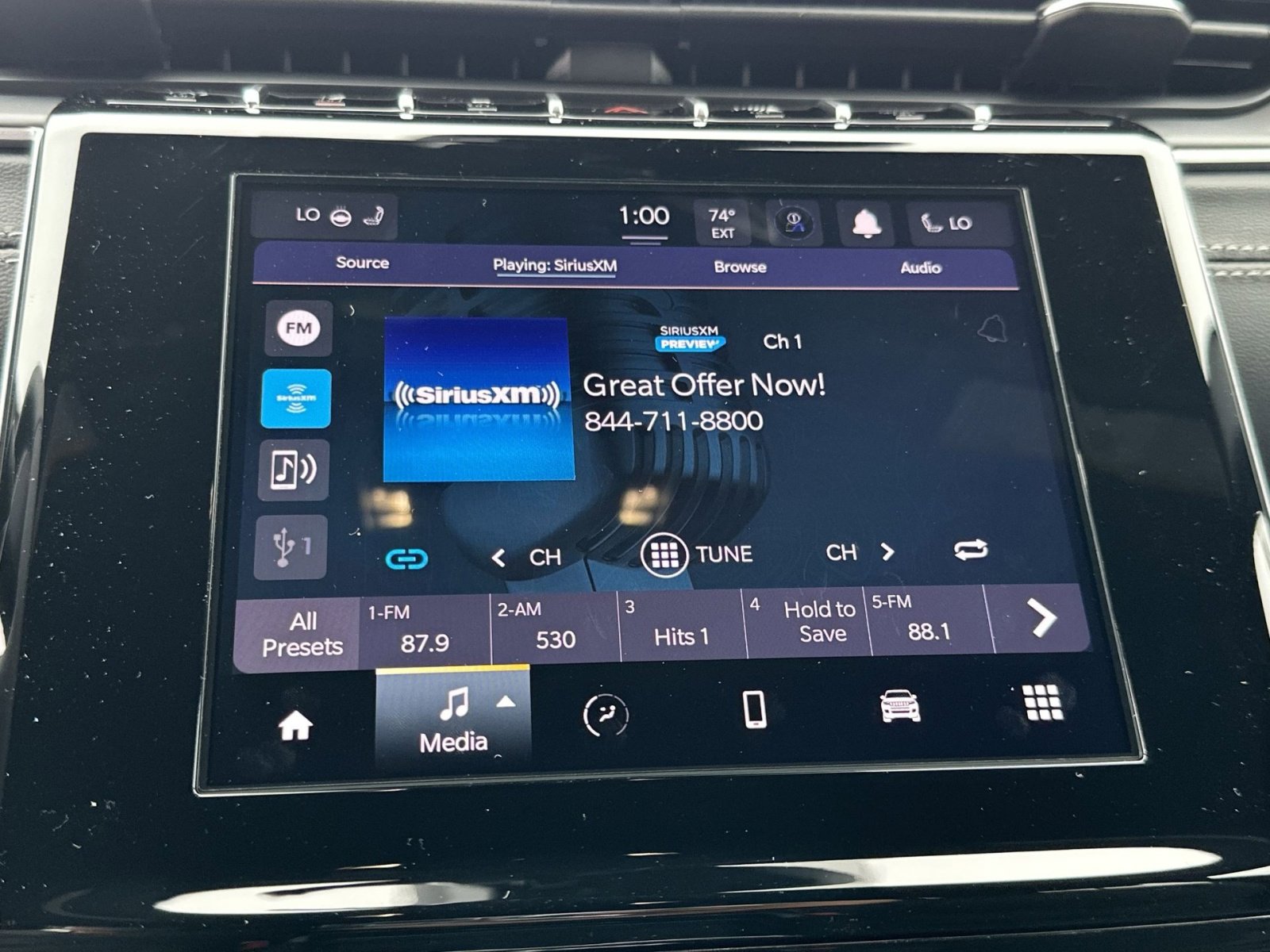 New 2025 Jeep Grand Cherokee Laredo X w/ Luxury Tech Group I image 18