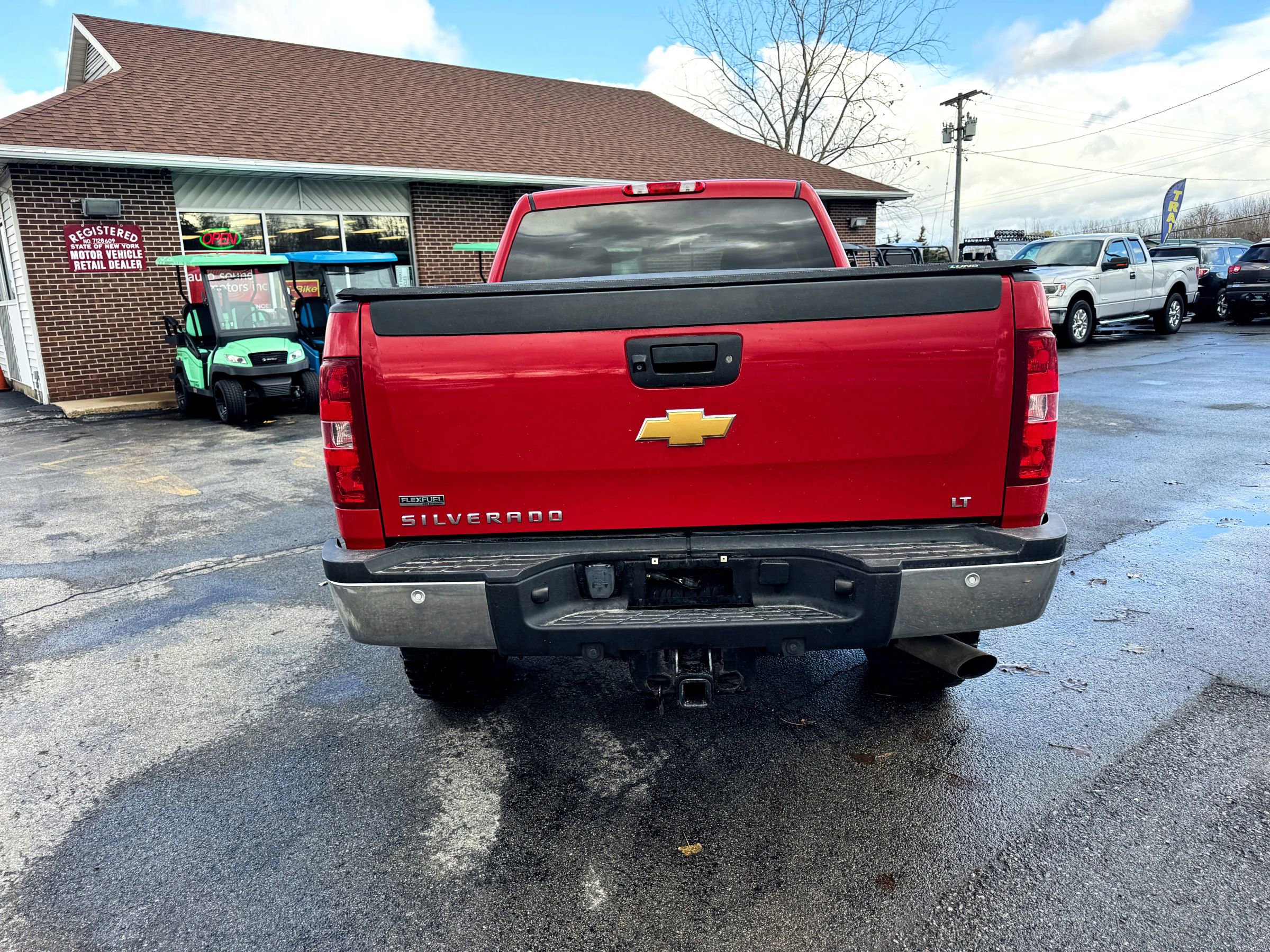 Used 2012 Chevrolet Silverado 2500 LT w/ Interior Plus Package image 6