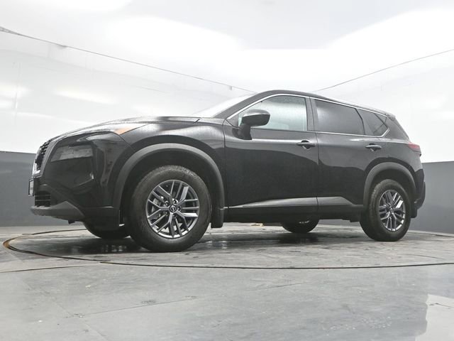 Used 2023 Nissan Rogue S AWD/4WD image 34
