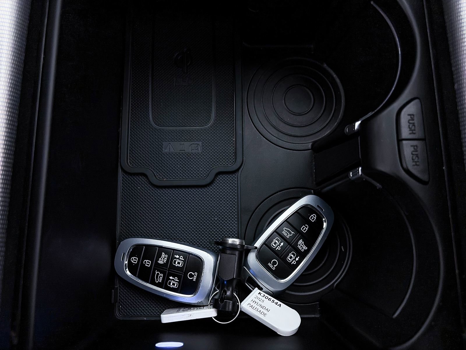 Used 2025 Hyundai Palisade Calligraphy image 31