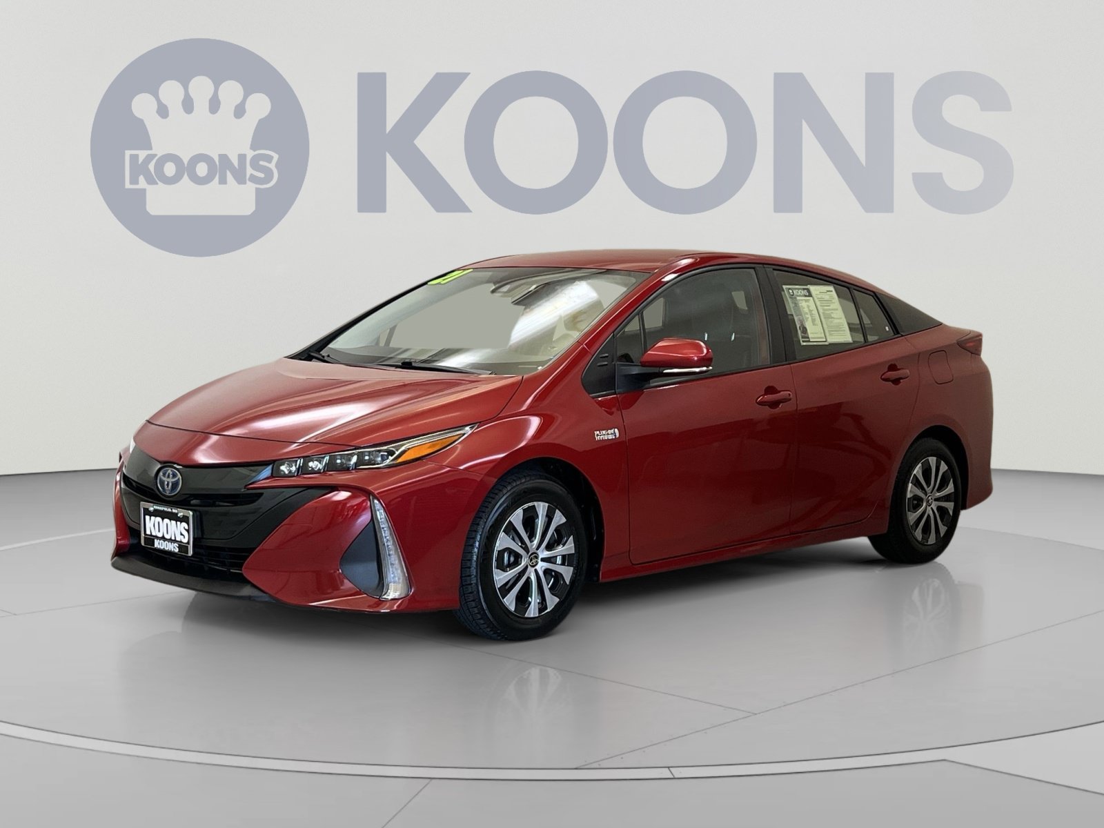 Used 2021 Toyota Prius Prime XLE w/ Carpet Mat Package (TMS) FWD image 4