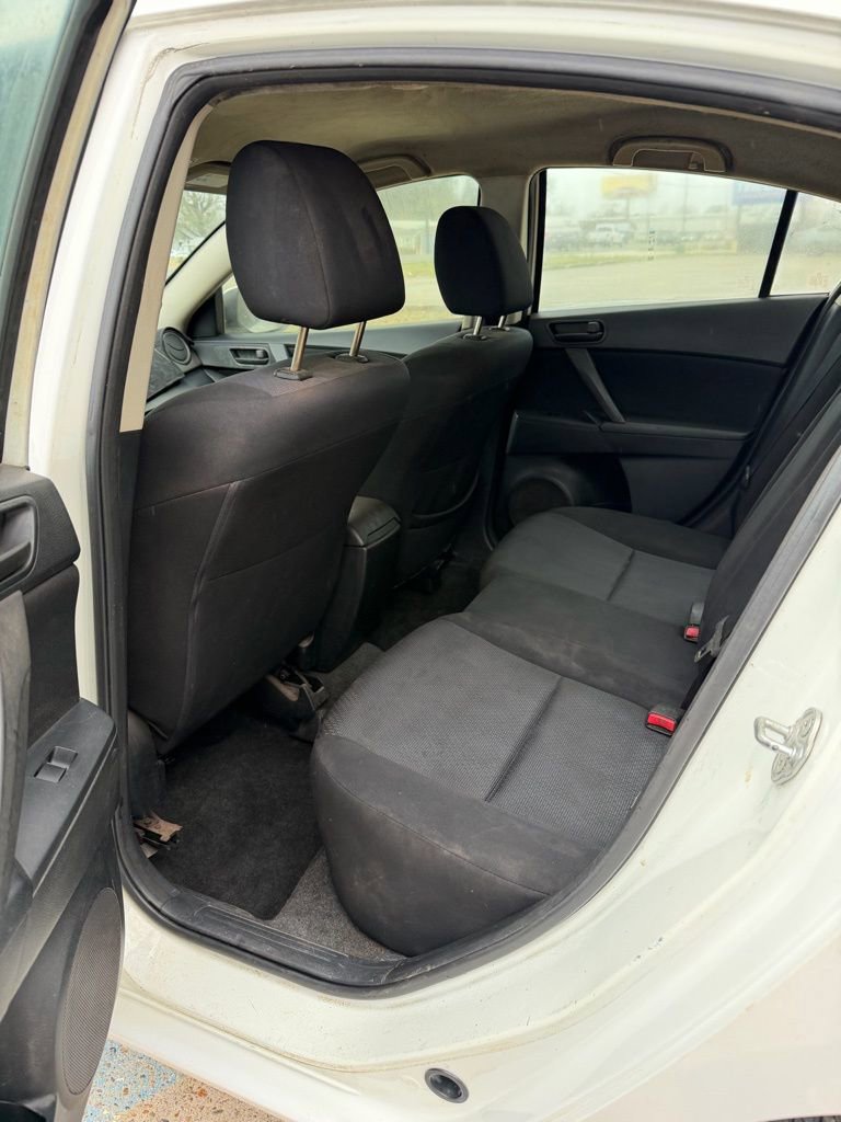 Used 2010 MAZDA MAZDA3 i Sport image 9