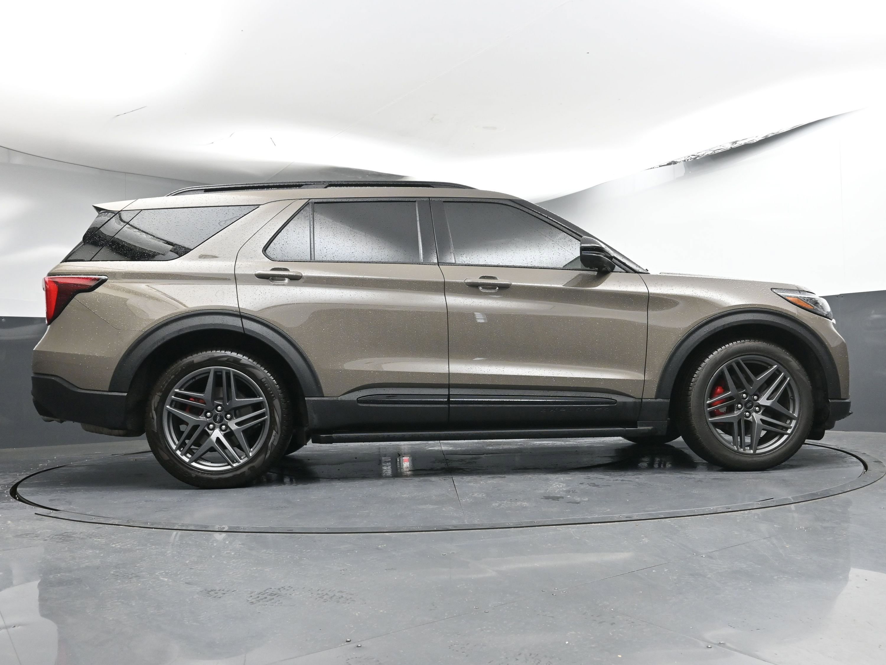 Used 2026 Ford Explorer ST w/ Sun And Sound Package image 26